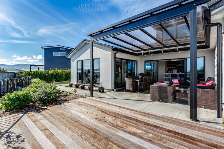 66 Endeavour Drive Whitby_2