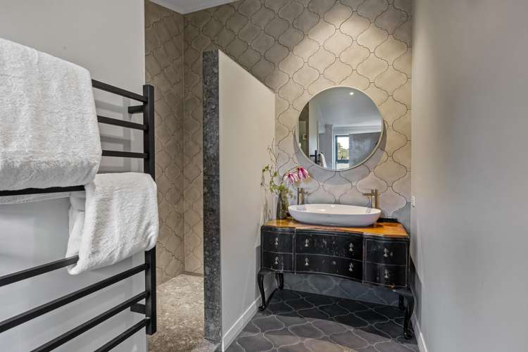 581 West Coast Road Oratia_12