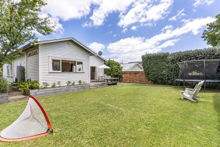 141 Western Springs Road_0