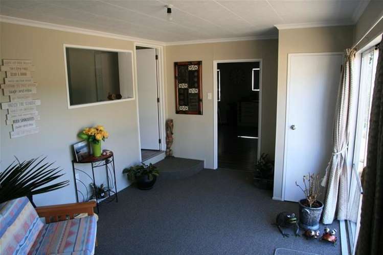2 Davis Road Inglewood_15