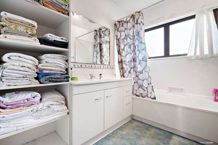 2/17 Diorella Drive Clover Park_7