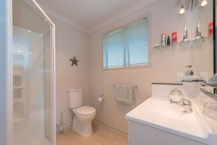 7 Genevieve Way Whatawhata_20