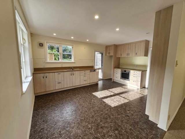 2a Brassey Road Saint Johns Hill_2