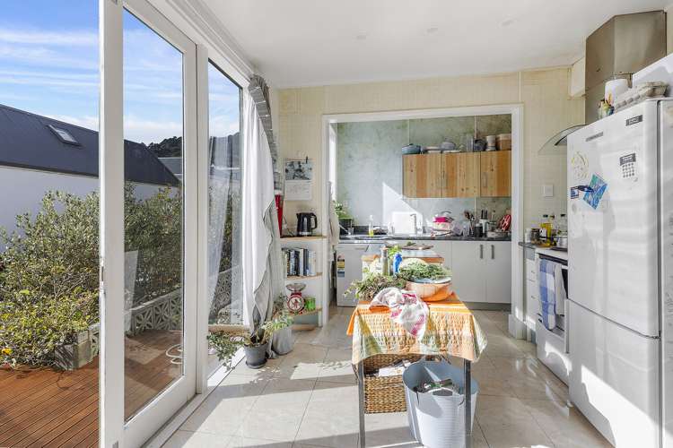 1 Levy Street Mount Victoria_14