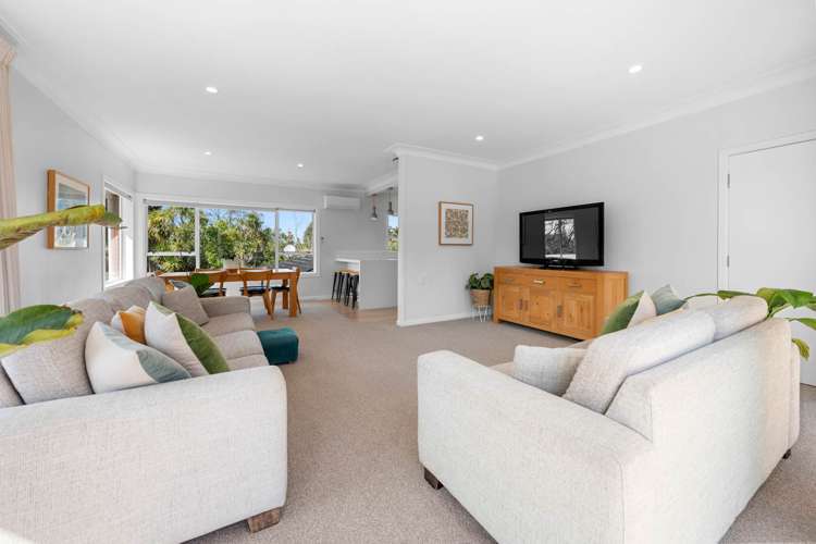 29 Glenfern Road Mellons Bay_8