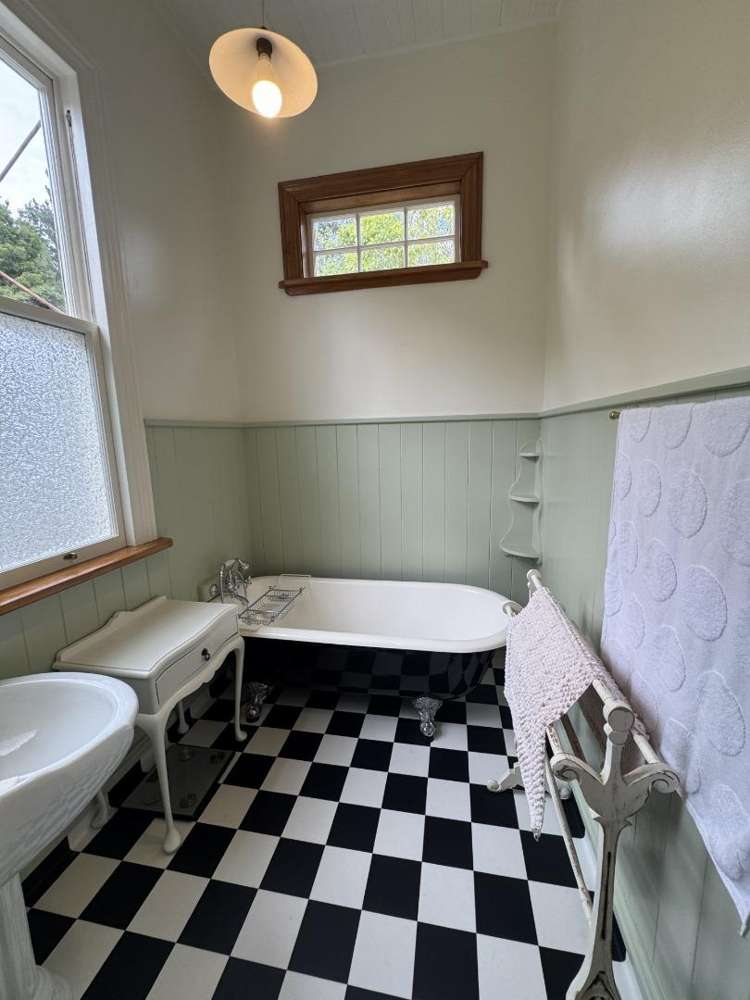 466 Wairere Road Waitakere_9