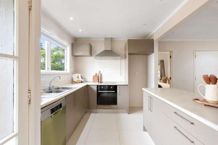 33 Autumn Avenue Glen Eden_12