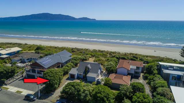 91 Field Way Waikanae Beach_1