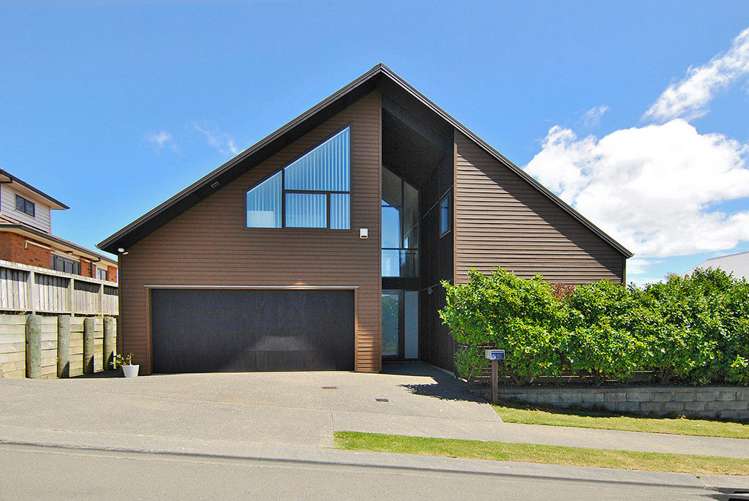 36 Cedarwood Street Woodridge_1