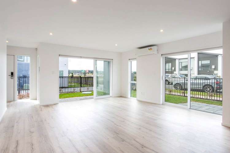 9/2 Tarras Road Kumeu_7