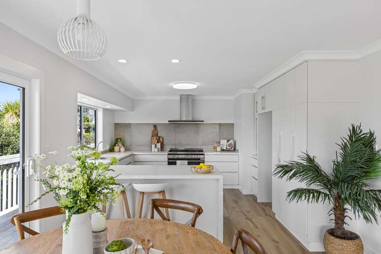 70 Bay Vista Drive Red Beach_9