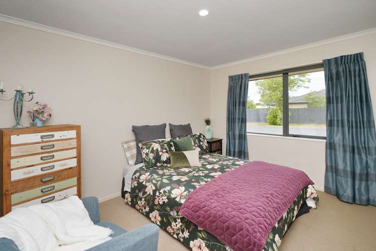 2 Ford Mews Springston_13