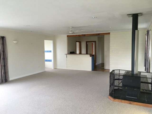 186 Maxwell Road Redwoodtown_2