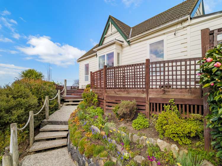 36 Garfield Avenue Roslyn_19