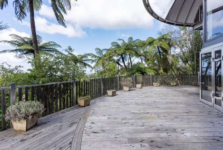 442/454 Scenic Drive Waiatarua_4