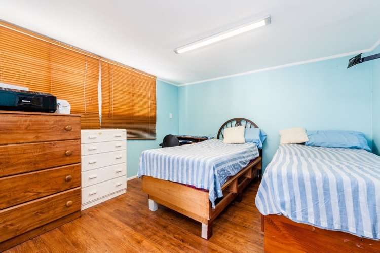 1b Sarona Avenue Glen Eden_17