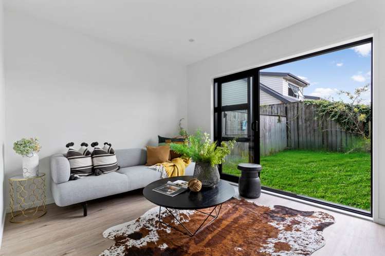 78 Rauemi Way Te Atatu South_5