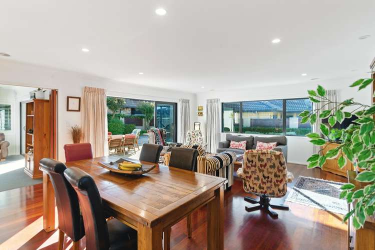 26e Wylie Street Glenholme_1