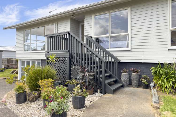 52 Kirkbride Road Mangere_16