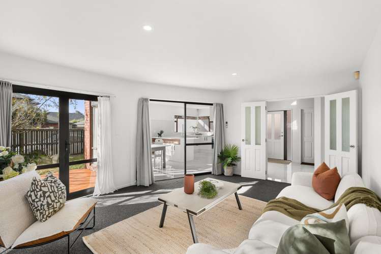 1 Ryeland Avenue_2