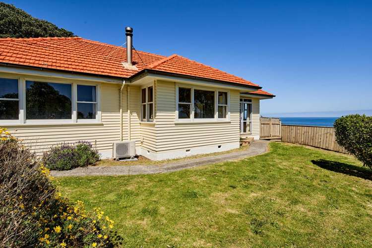 12 Pingau Street Paekakariki_24