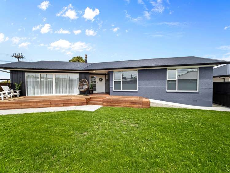 107 Racecourse Road_4