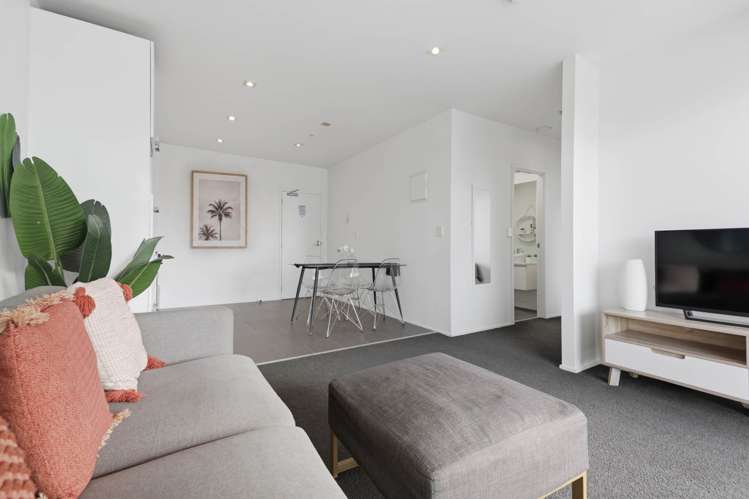 1503/6 Lorne Street_4