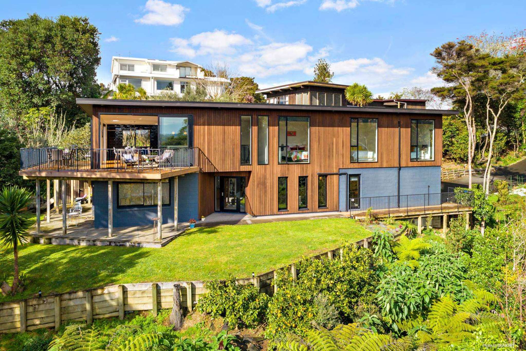 Greenhithe lifestyle block sells for $3m as buyers hunt down luxury homes