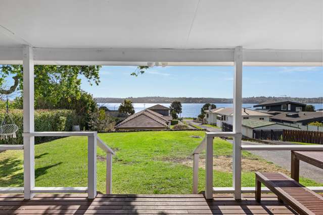 2/42 Kiwi Esplanade Mangere Bridge_3