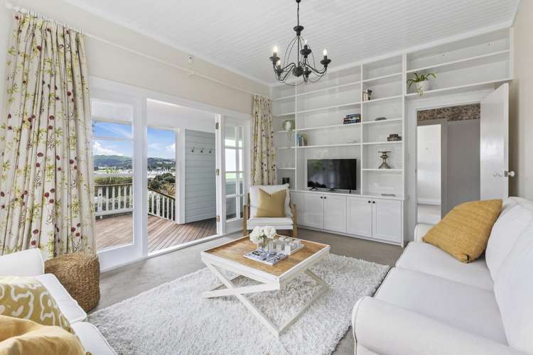 4A & 4B Whitianga View Paremata_4