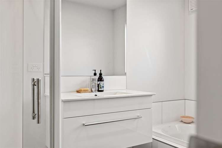 4 Romanee Lane Wigram_24