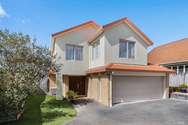 56 Saint Andrews Road Epsom_17