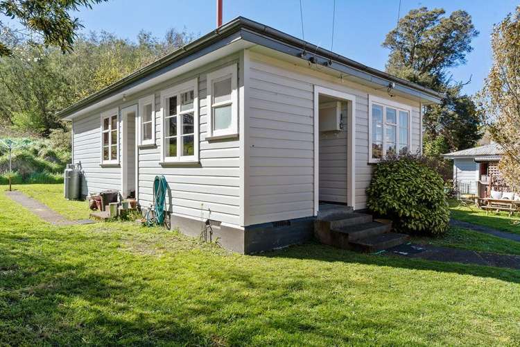 14 Blackhill Road Tinui Valley_19