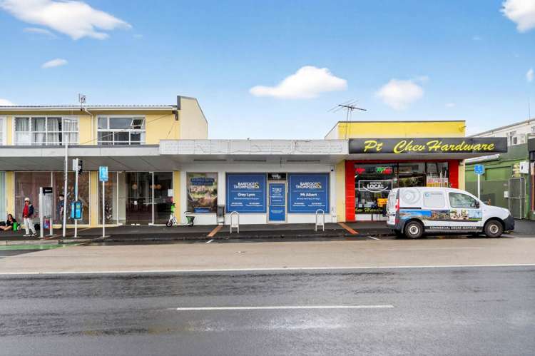 1186 Great North Road_0