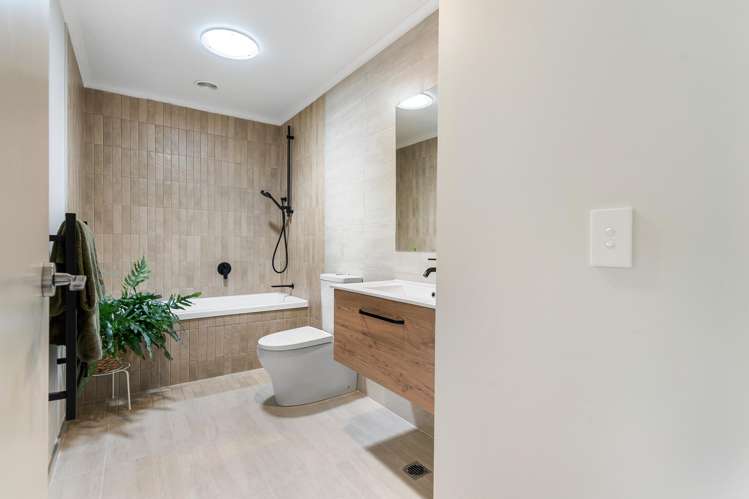 15 Hudson Bay Road Hobsonville_10