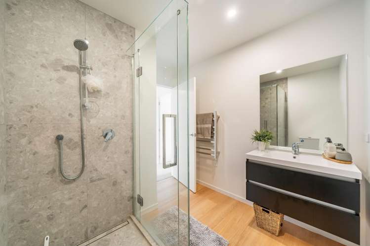 6/90 Knights Road Hutt Central_12