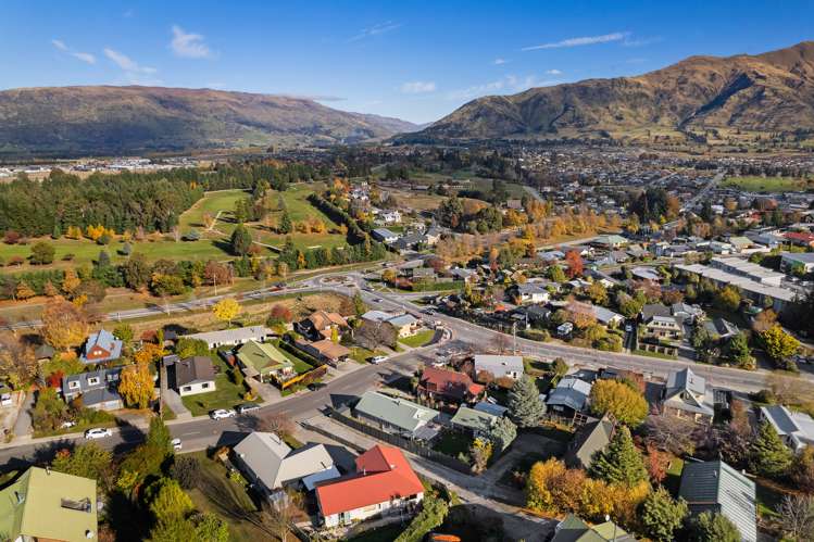 5 Mount Iron Drive Wanaka_18