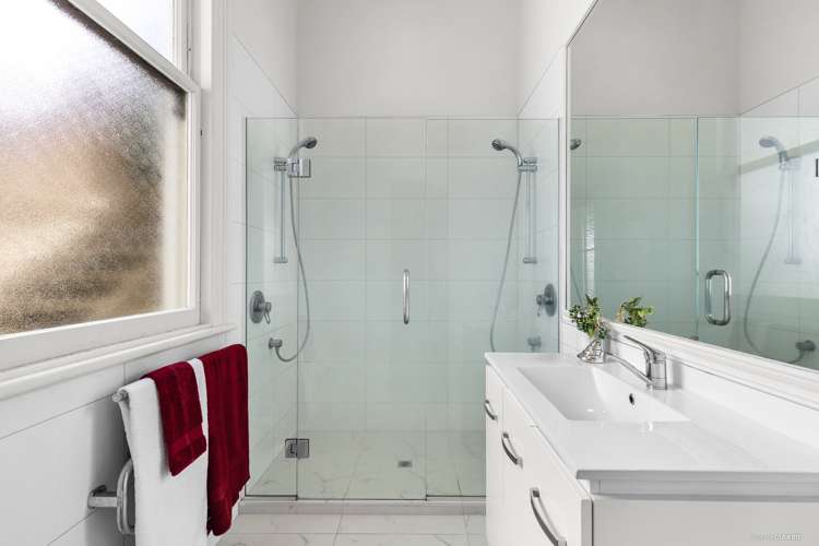 11 Armour Avenue Mount Victoria_14