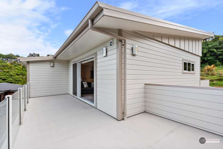 17 Oceanview Terrace Tirohanga_19
