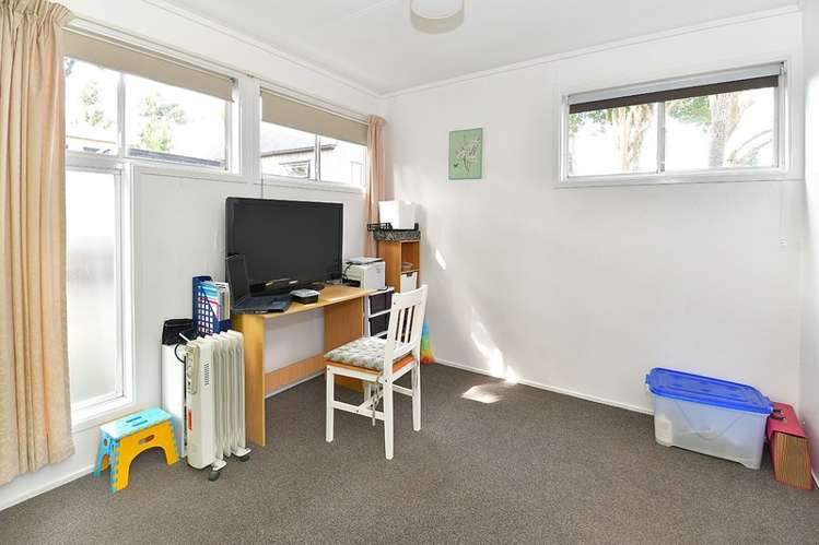 2/8 Rewi Street Torbay_8