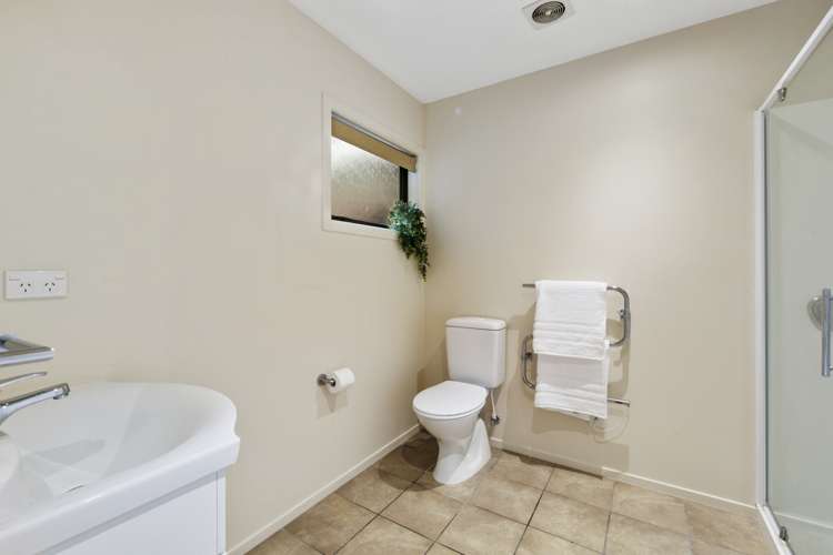 98 Kirton Drive Riverstone Terraces_14