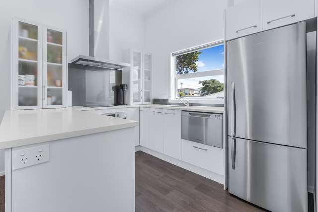 2/6 Dyer Street Whitiora_4