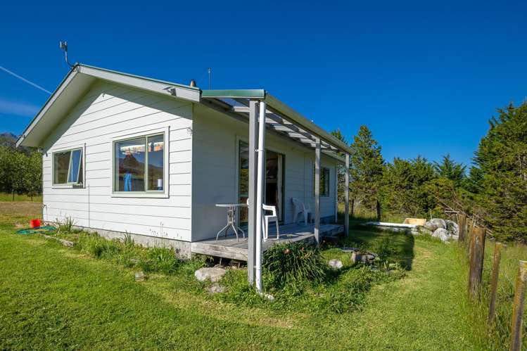 220 Quartz Range Road Bainham_57