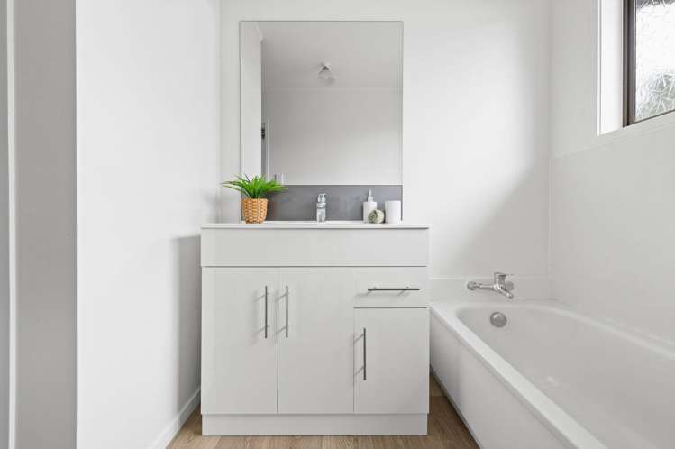 13 Manuka Street Pukete_10