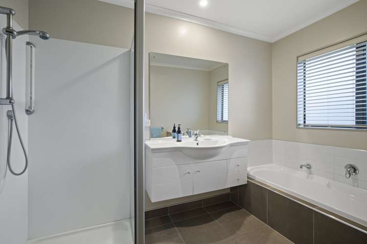 8 Puketi Lane Waiuku_12