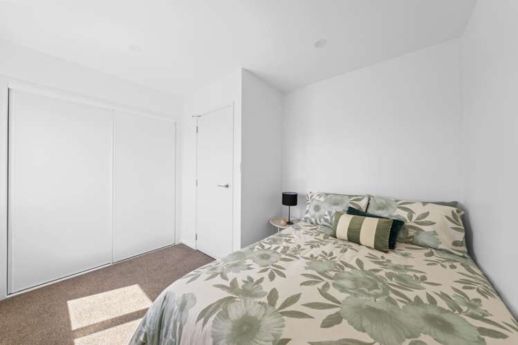 73 Freeland Avenue Mount Roskill_12