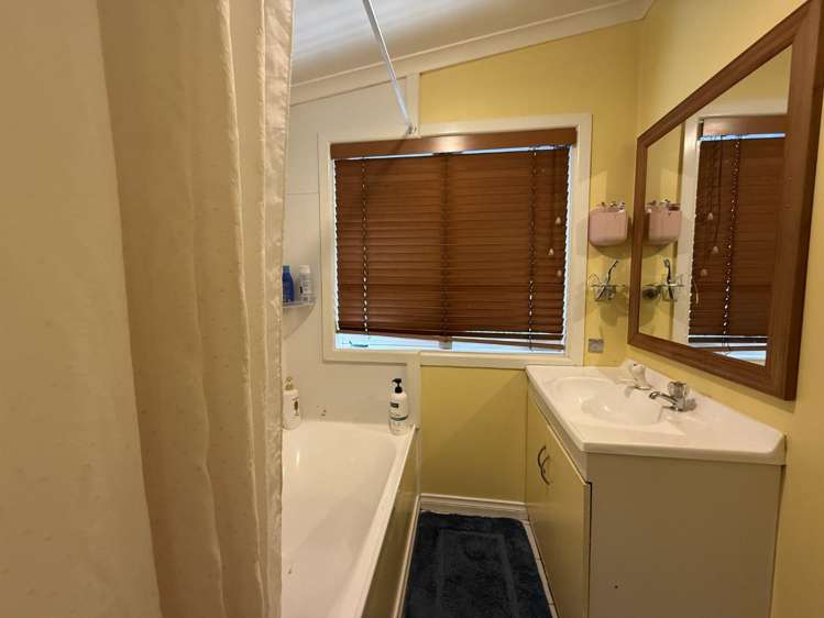 12 Beach Road 10938_8