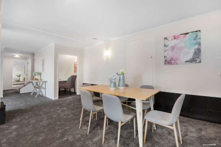 695 East Coast Road Browns Bay_13