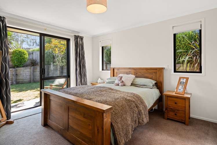 274 Ballintoy Park Drive Welcome Bay_11