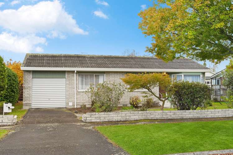 15 Bains Avenue Hamilton East_3